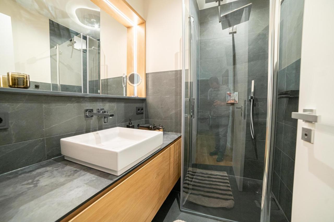 Full House Premium Apartments Iéna Extérieur photo